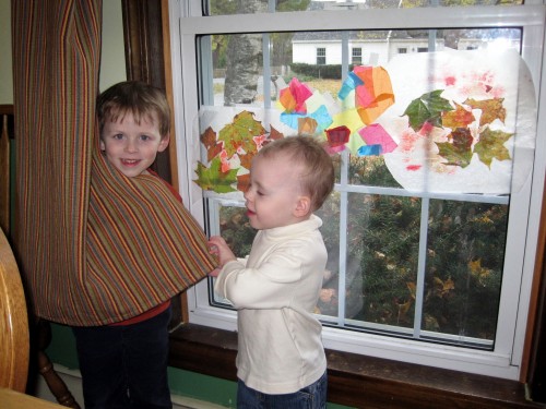 Leaf project "Posing" with their art project