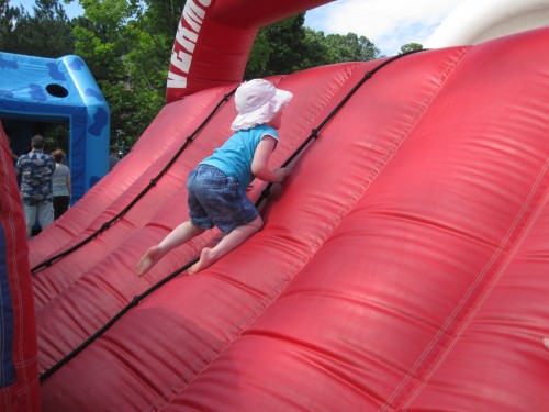 Eve in the kidzone Eve in the kidzone