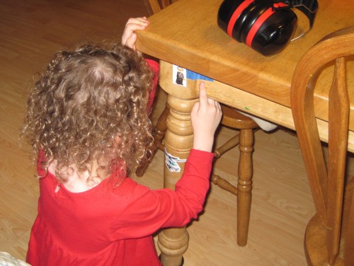 Eve, reading the clues.